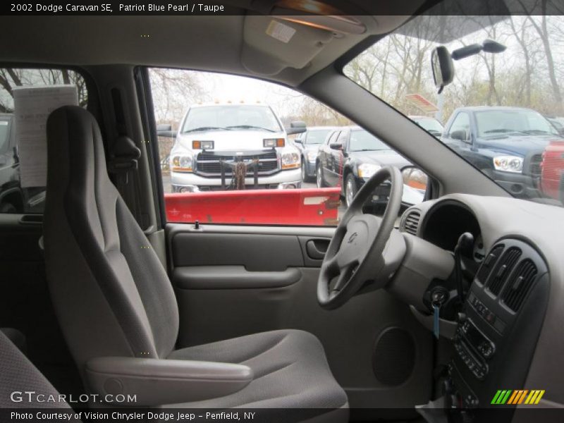 Patriot Blue Pearl / Taupe 2002 Dodge Caravan SE