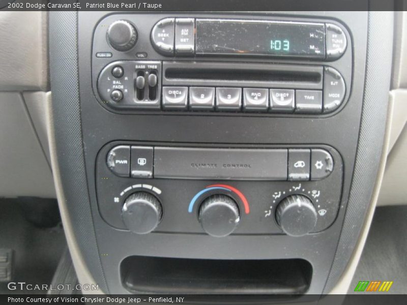 Patriot Blue Pearl / Taupe 2002 Dodge Caravan SE