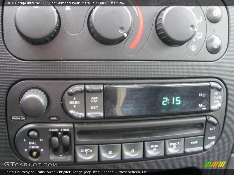 Light Almond Pearl Metallic / Dark Slate Gray 2004 Dodge Intrepid SE