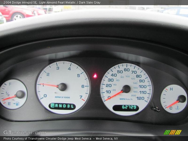 Light Almond Pearl Metallic / Dark Slate Gray 2004 Dodge Intrepid SE