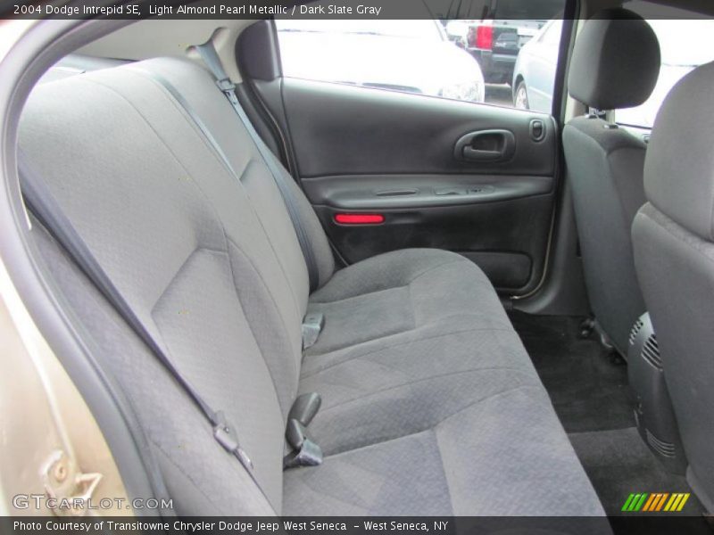 Light Almond Pearl Metallic / Dark Slate Gray 2004 Dodge Intrepid SE
