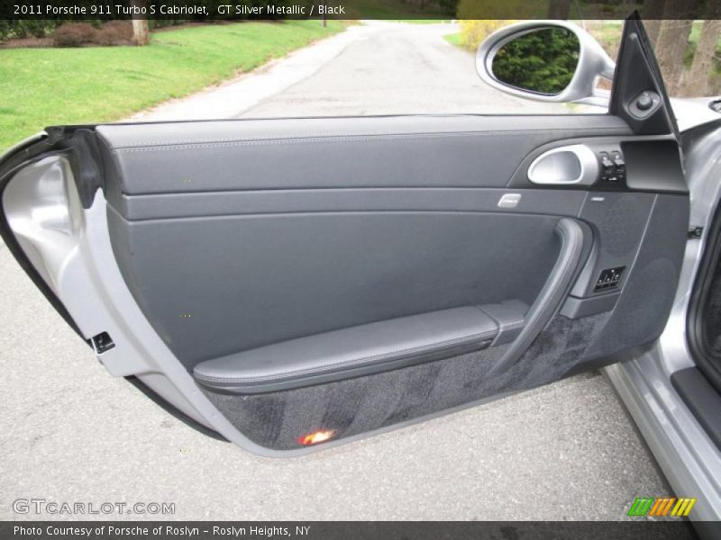 Door Panel of 2011 911 Turbo S Cabriolet
