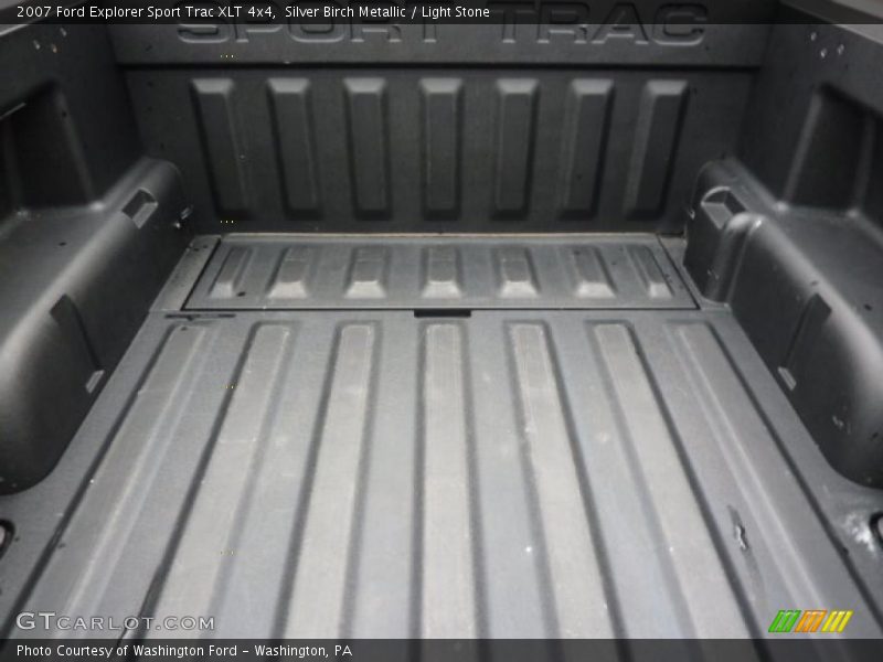 Silver Birch Metallic / Light Stone 2007 Ford Explorer Sport Trac XLT 4x4
