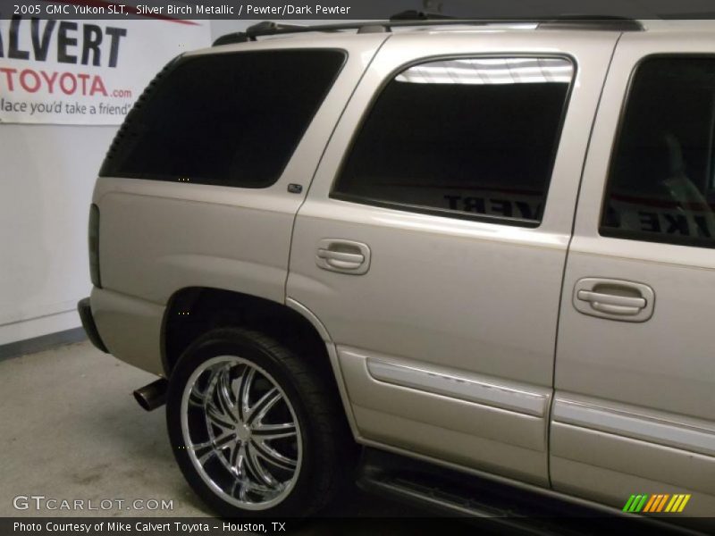 Silver Birch Metallic / Pewter/Dark Pewter 2005 GMC Yukon SLT