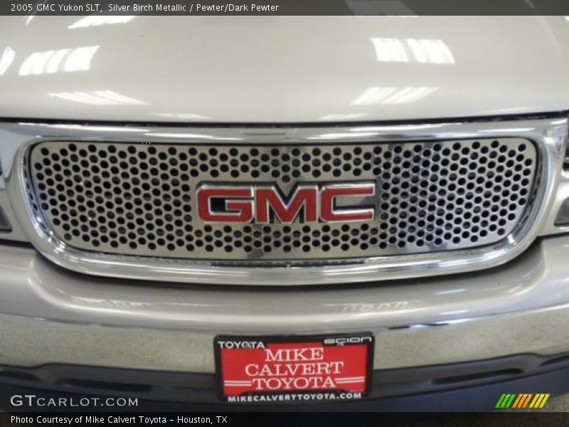 Silver Birch Metallic / Pewter/Dark Pewter 2005 GMC Yukon SLT