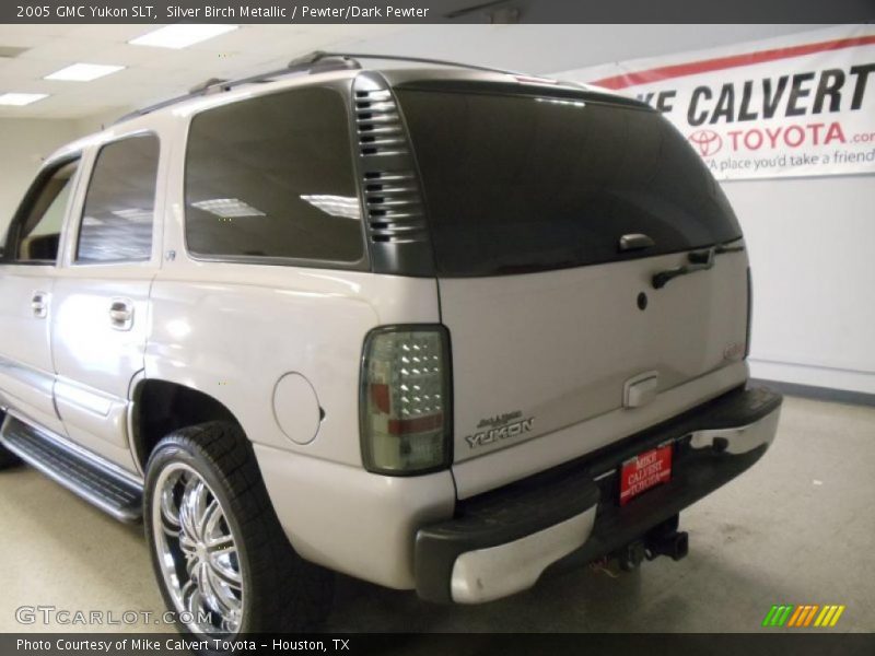 Silver Birch Metallic / Pewter/Dark Pewter 2005 GMC Yukon SLT