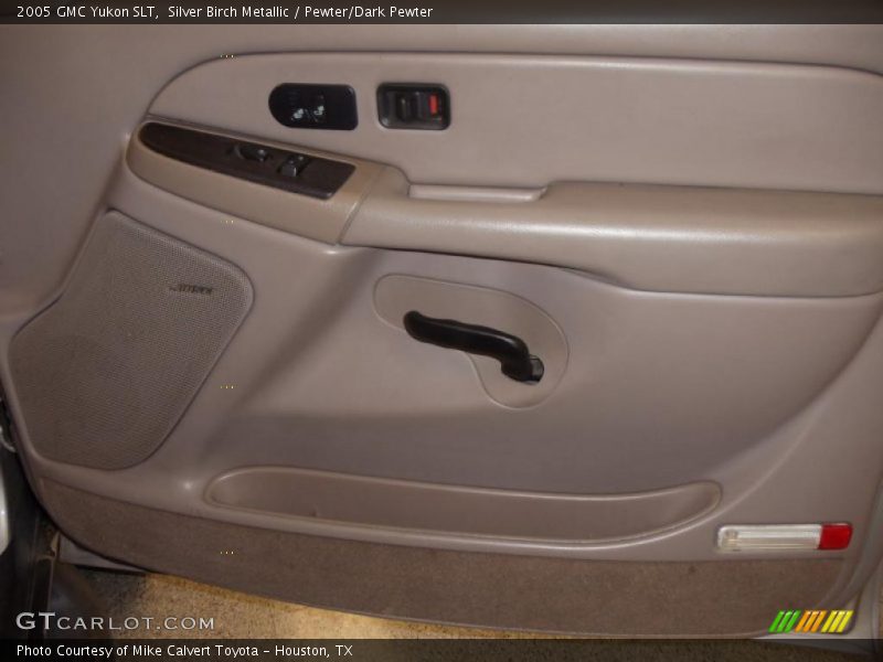 Silver Birch Metallic / Pewter/Dark Pewter 2005 GMC Yukon SLT