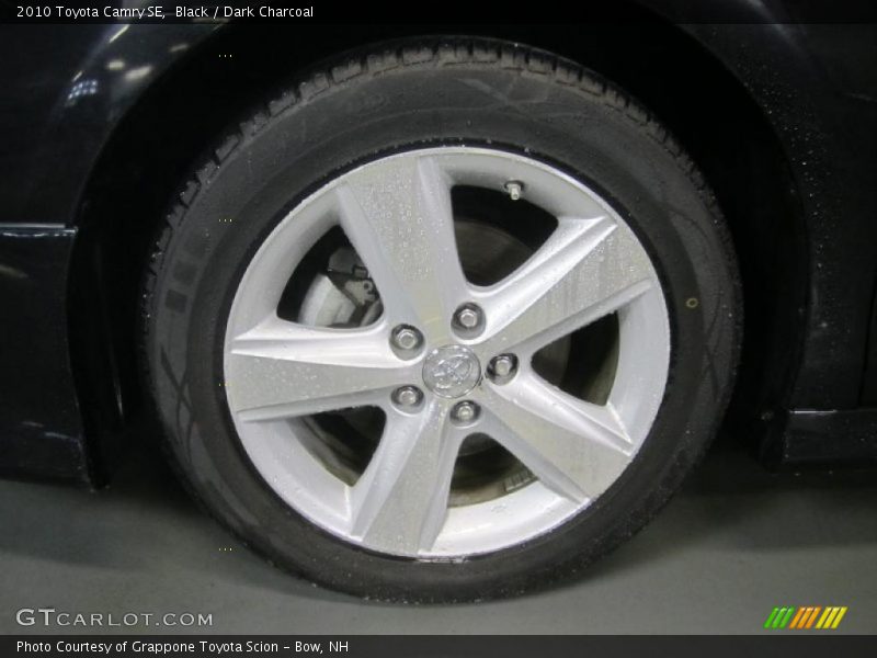Black / Dark Charcoal 2010 Toyota Camry SE