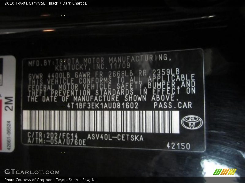 Black / Dark Charcoal 2010 Toyota Camry SE