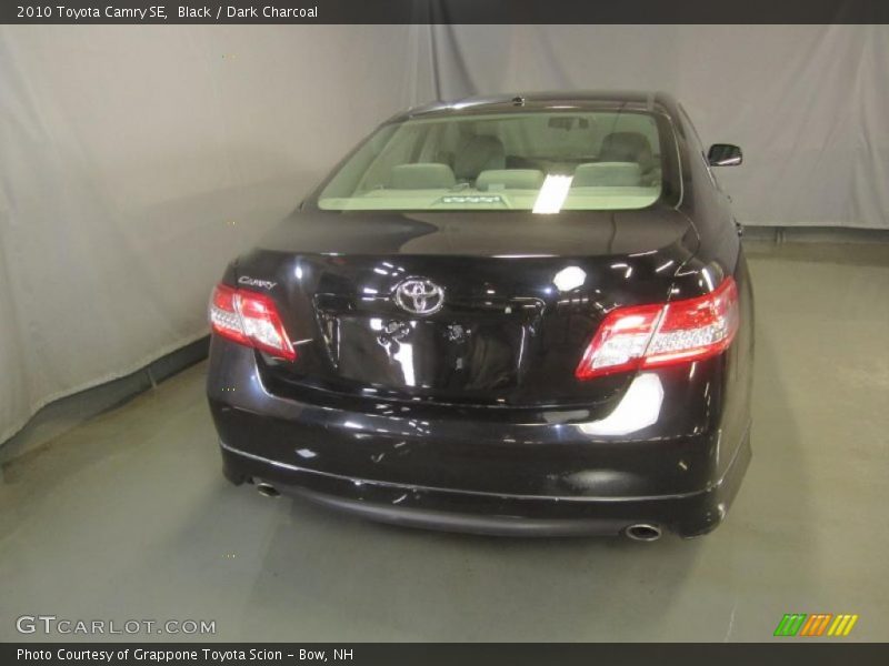 Black / Dark Charcoal 2010 Toyota Camry SE