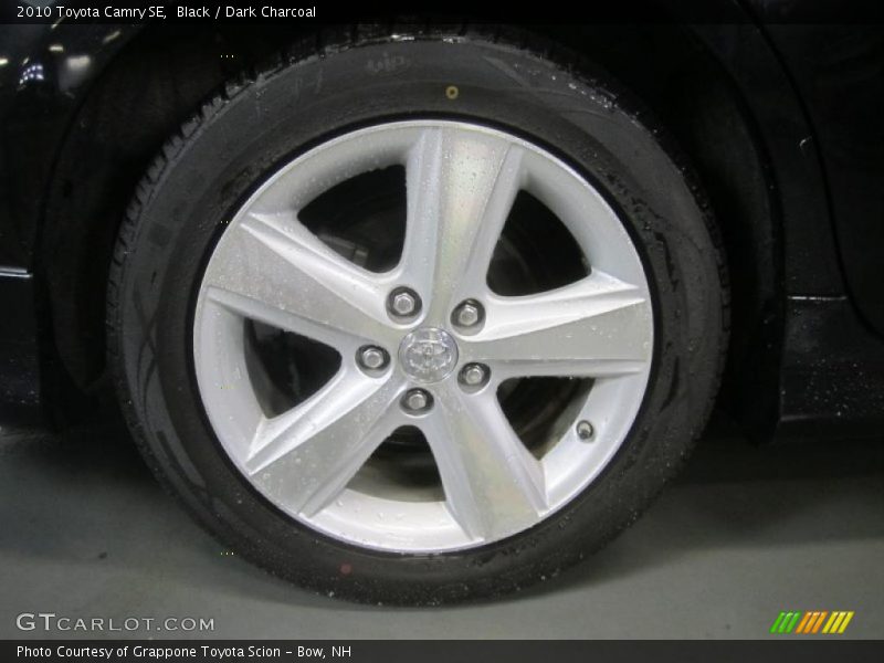 Black / Dark Charcoal 2010 Toyota Camry SE