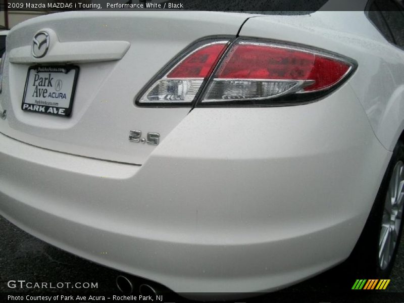 Performance White / Black 2009 Mazda MAZDA6 i Touring