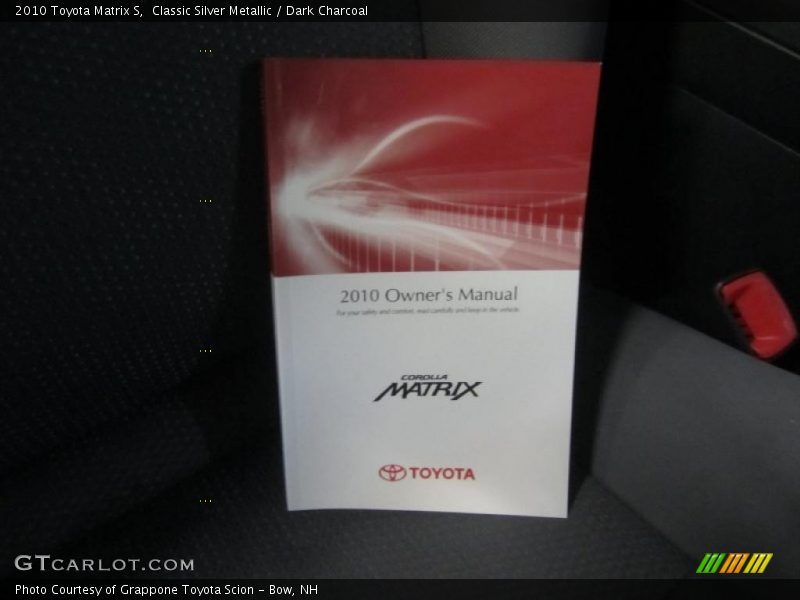 Classic Silver Metallic / Dark Charcoal 2010 Toyota Matrix S