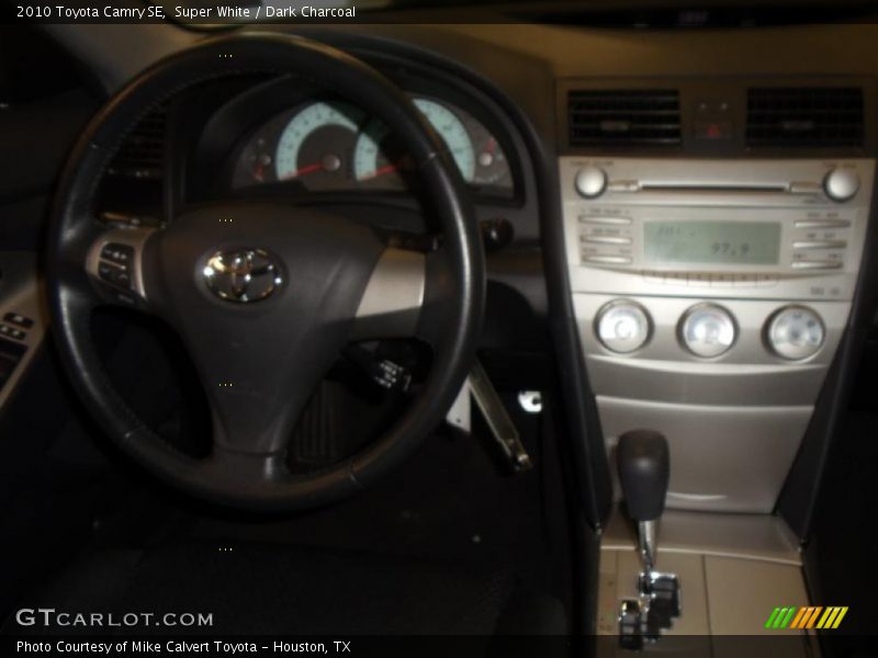 Super White / Dark Charcoal 2010 Toyota Camry SE