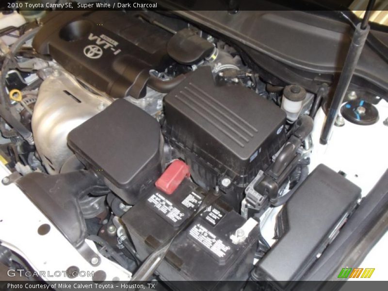 Super White / Dark Charcoal 2010 Toyota Camry SE