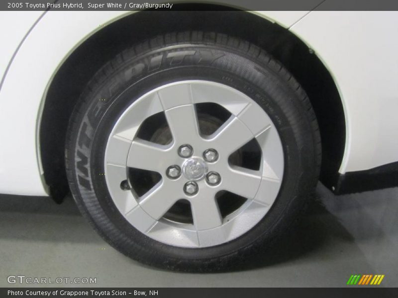 Super White / Gray/Burgundy 2005 Toyota Prius Hybrid
