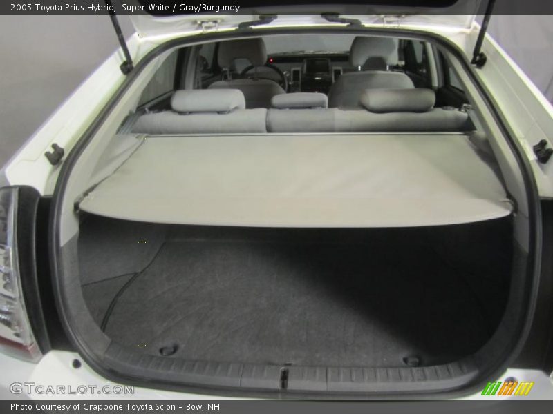 Super White / Gray/Burgundy 2005 Toyota Prius Hybrid