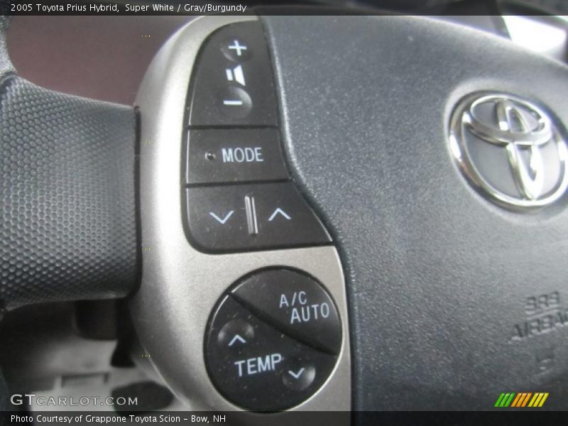 Super White / Gray/Burgundy 2005 Toyota Prius Hybrid