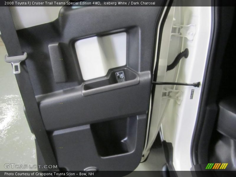 Iceberg White / Dark Charcoal 2008 Toyota FJ Cruiser Trail Teams Special Edition 4WD