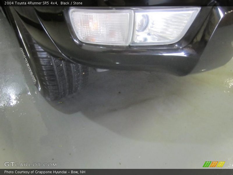 Black / Stone 2004 Toyota 4Runner SR5 4x4