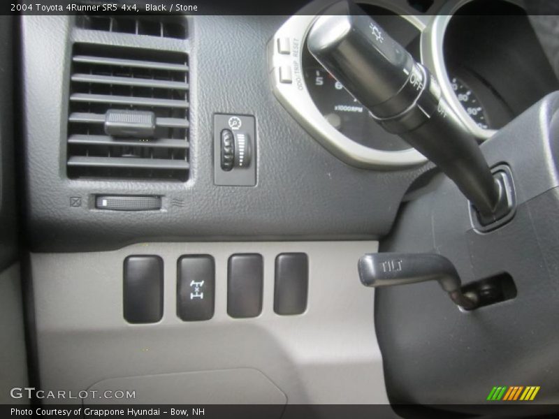 Black / Stone 2004 Toyota 4Runner SR5 4x4