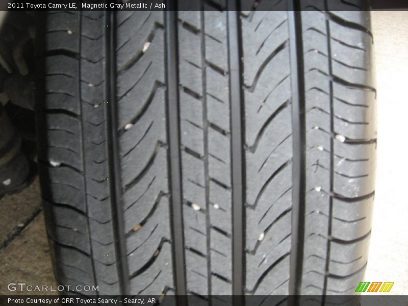 Magnetic Gray Metallic / Ash 2011 Toyota Camry LE