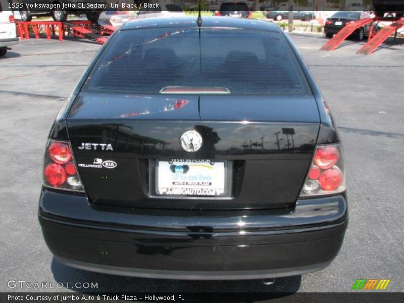 Uni Black / Black 1999 Volkswagen Jetta GL Sedan