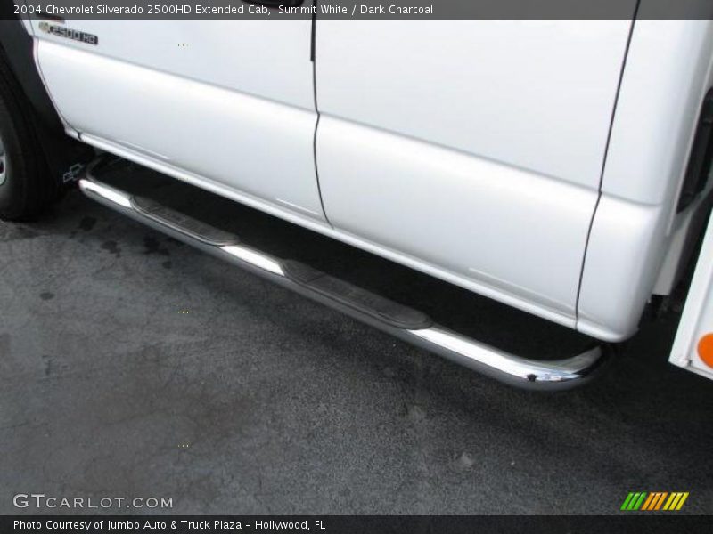 Summit White / Dark Charcoal 2004 Chevrolet Silverado 2500HD Extended Cab