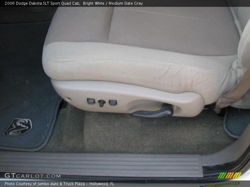 Bright White / Medium Slate Gray 2006 Dodge Dakota SLT Sport Quad Cab