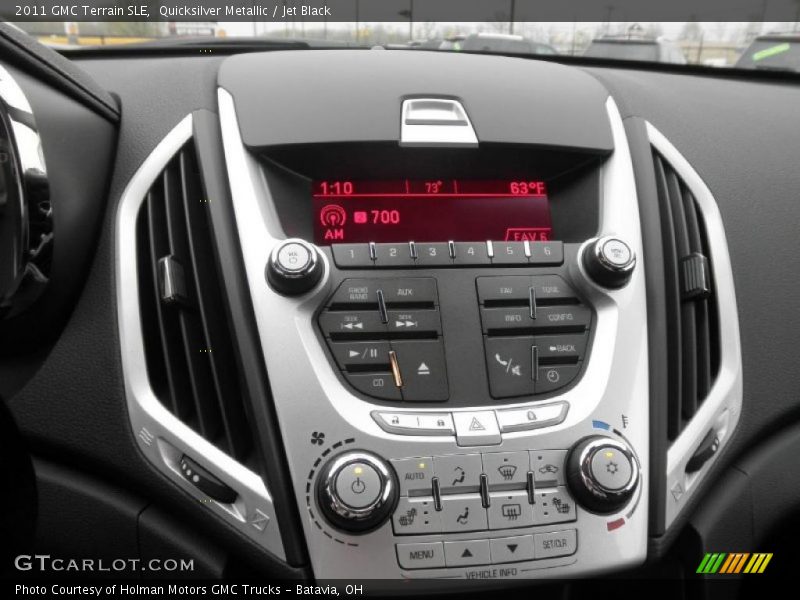 Quicksilver Metallic / Jet Black 2011 GMC Terrain SLE
