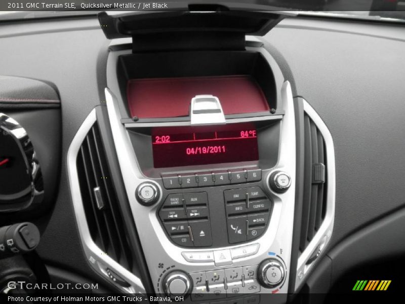 Quicksilver Metallic / Jet Black 2011 GMC Terrain SLE