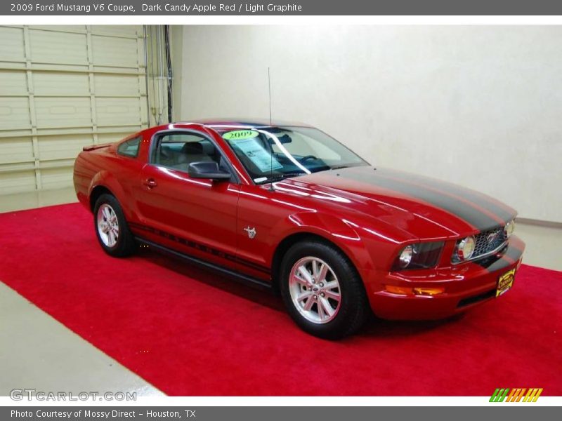 Dark Candy Apple Red / Light Graphite 2009 Ford Mustang V6 Coupe