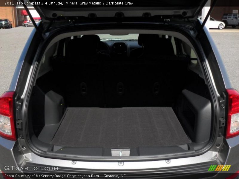 Mineral Gray Metallic / Dark Slate Gray 2011 Jeep Compass 2.4 Latitude