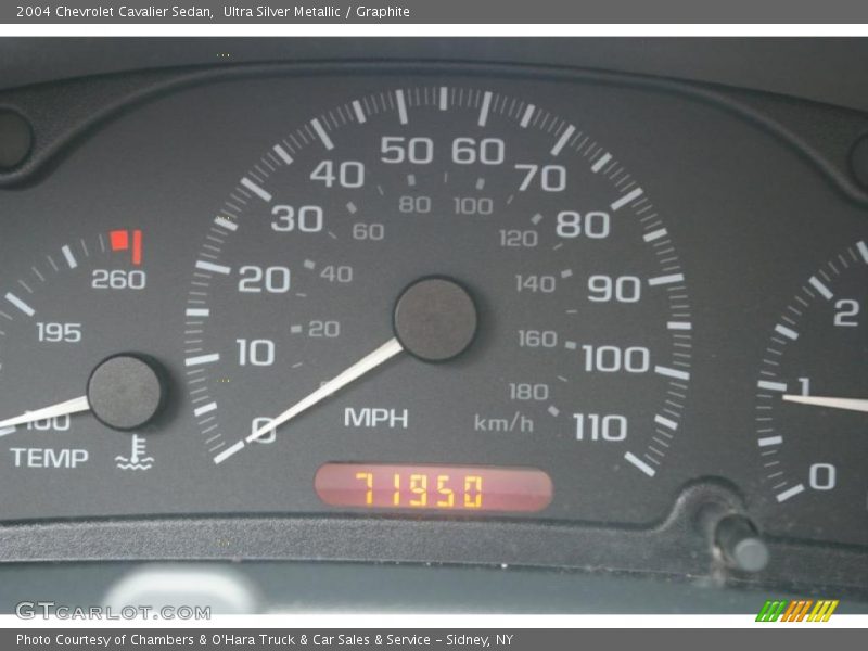 Ultra Silver Metallic / Graphite 2004 Chevrolet Cavalier Sedan