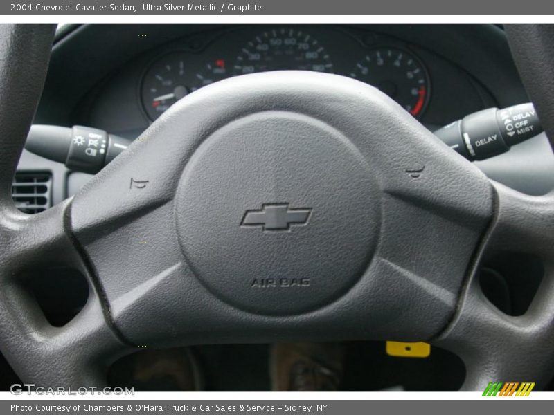 Ultra Silver Metallic / Graphite 2004 Chevrolet Cavalier Sedan