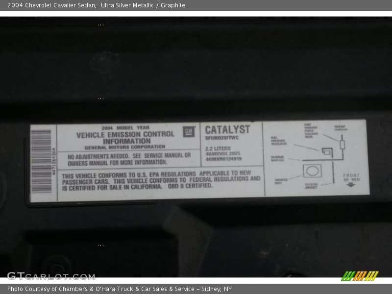 Ultra Silver Metallic / Graphite 2004 Chevrolet Cavalier Sedan