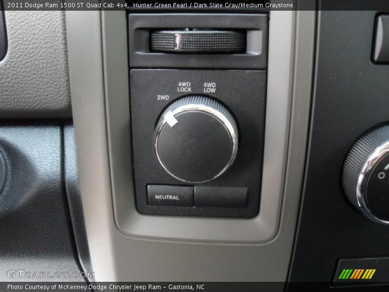 Hunter Green Pearl / Dark Slate Gray/Medium Graystone 2011 Dodge Ram 1500 ST Quad Cab 4x4