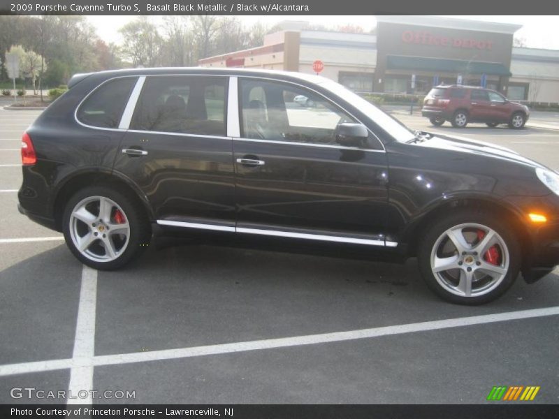 Basalt Black Metallic / Black w/Alcantara 2009 Porsche Cayenne Turbo S