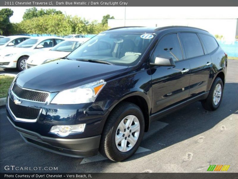 Front 3/4 View of 2011 Traverse LS
