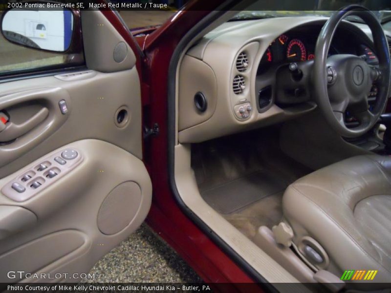 Maple Red Metallic / Taupe 2002 Pontiac Bonneville SE