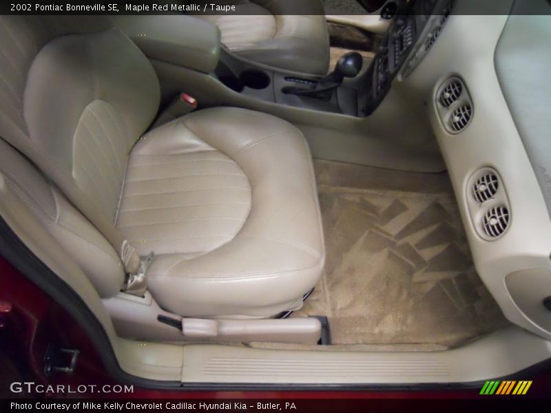 Maple Red Metallic / Taupe 2002 Pontiac Bonneville SE