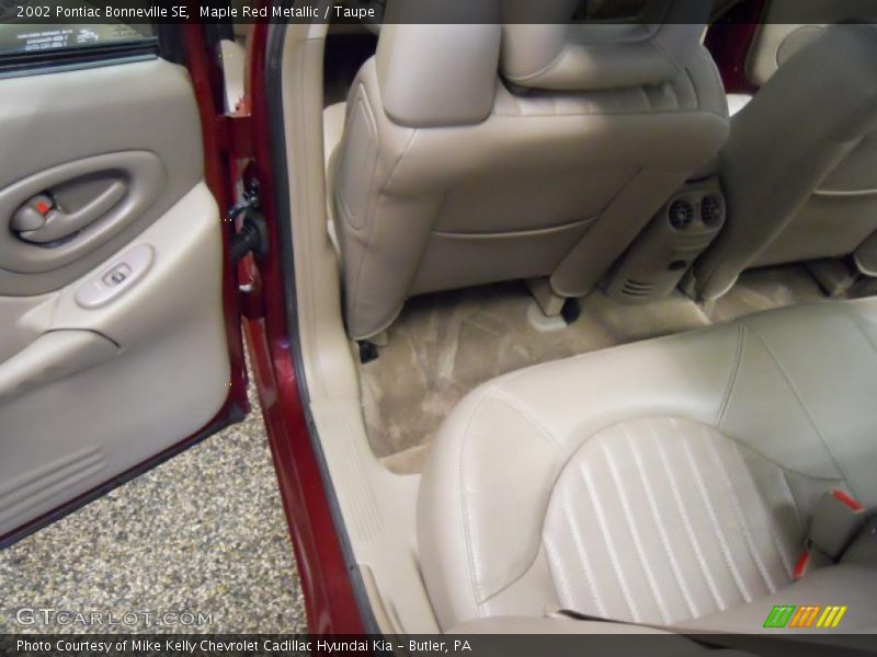 Maple Red Metallic / Taupe 2002 Pontiac Bonneville SE
