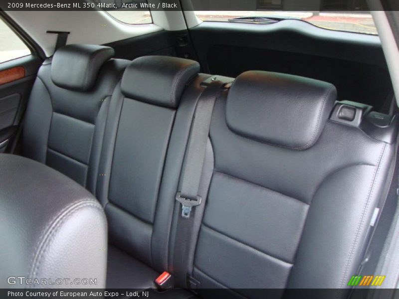 Arctic White / Black 2009 Mercedes-Benz ML 350 4Matic