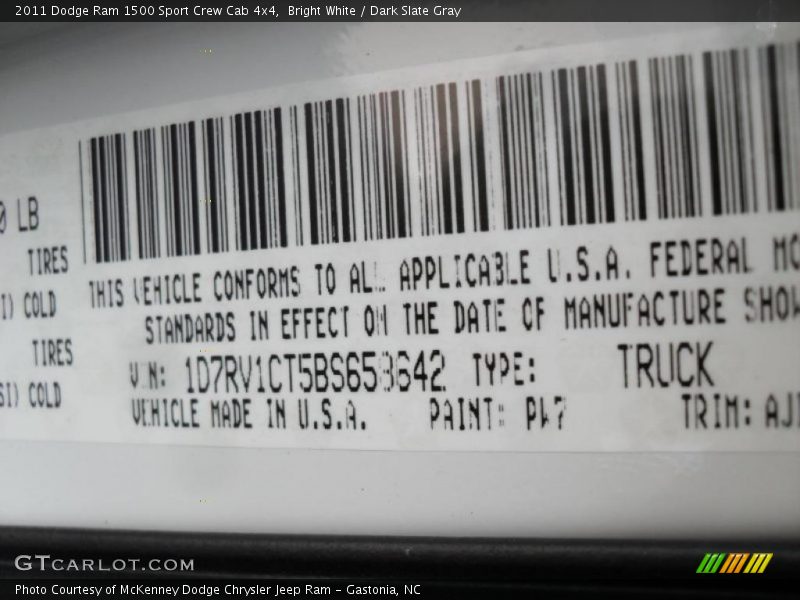 Bright White / Dark Slate Gray 2011 Dodge Ram 1500 Sport Crew Cab 4x4