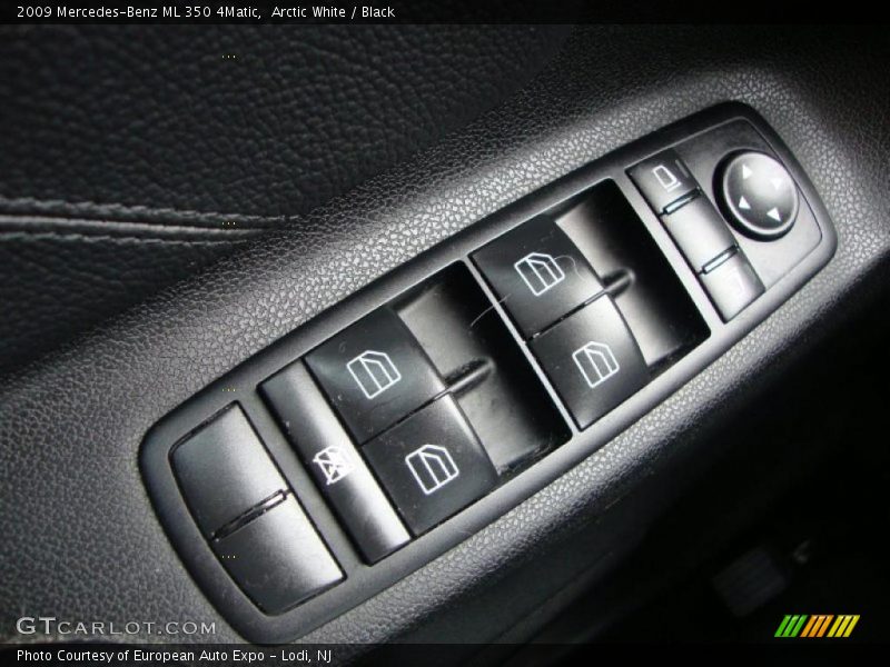 Arctic White / Black 2009 Mercedes-Benz ML 350 4Matic