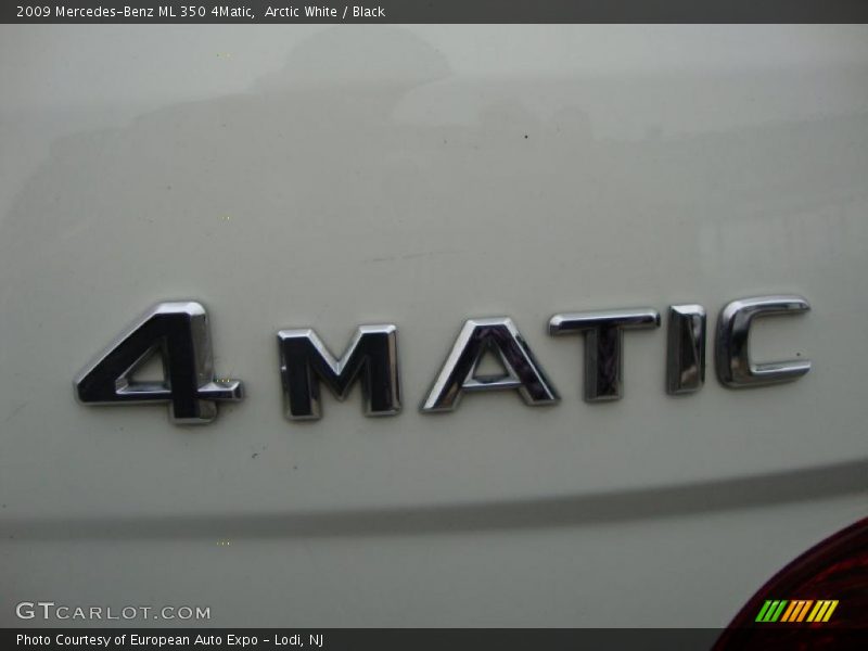 Arctic White / Black 2009 Mercedes-Benz ML 350 4Matic