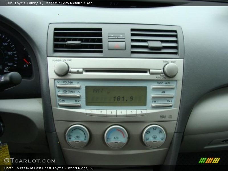 Magnetic Gray Metallic / Ash 2009 Toyota Camry LE