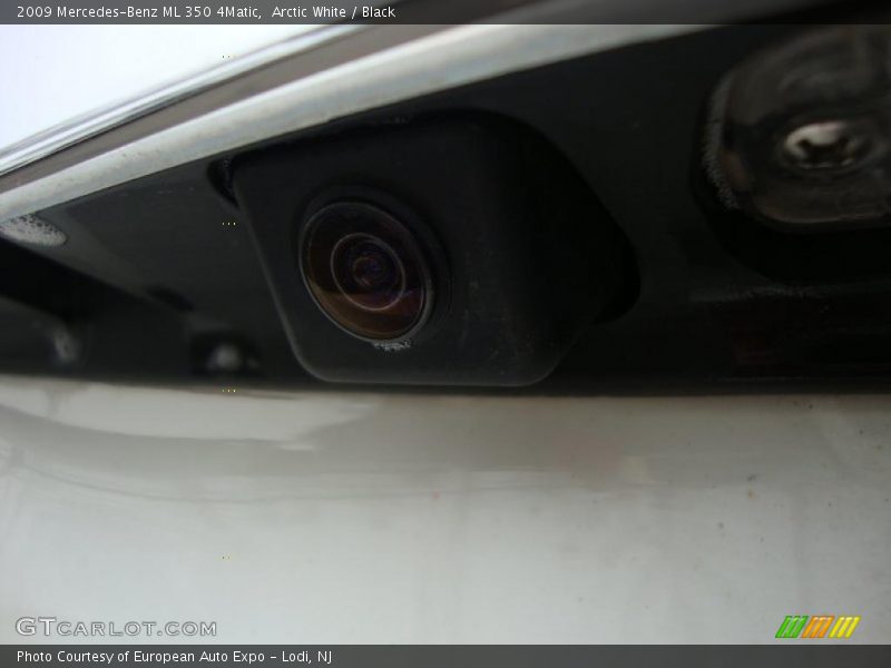 Arctic White / Black 2009 Mercedes-Benz ML 350 4Matic