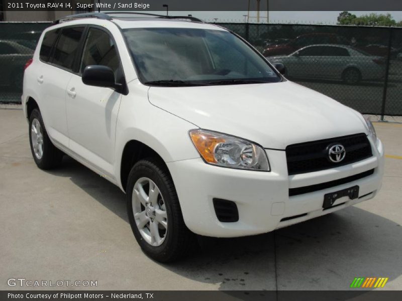 Front 3/4 View of 2011 RAV4 I4