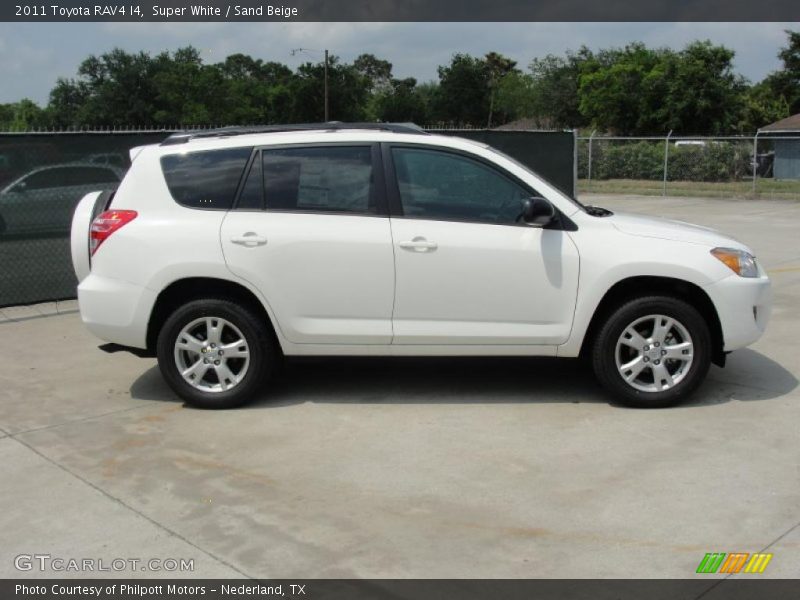  2011 RAV4 I4 Super White